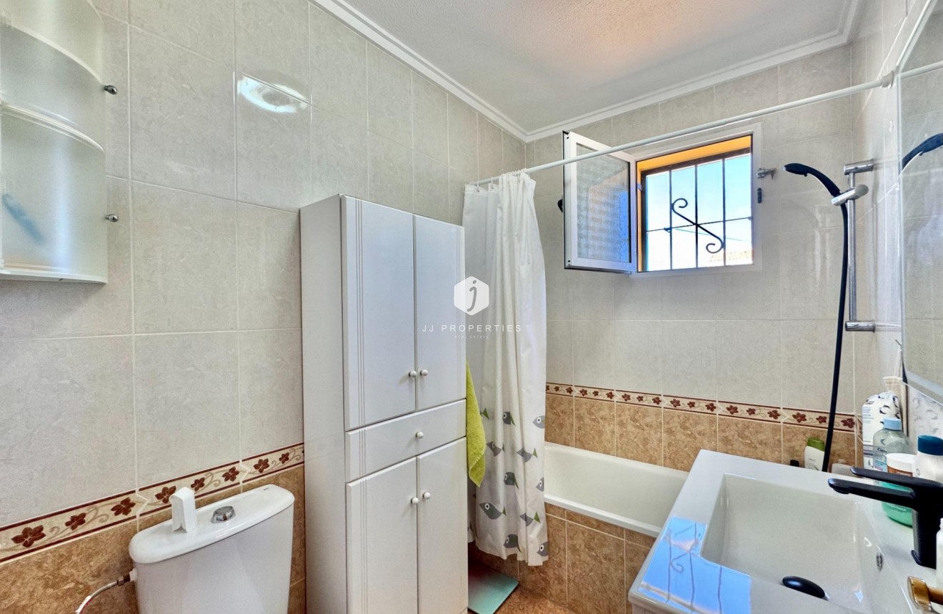 Tweedehands - Chalet -
Orihuela Costa - Los Altos