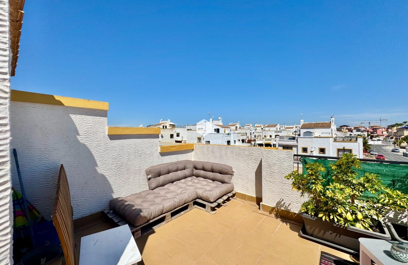 Tweedehands - Chalet -
Orihuela Costa - Los Altos