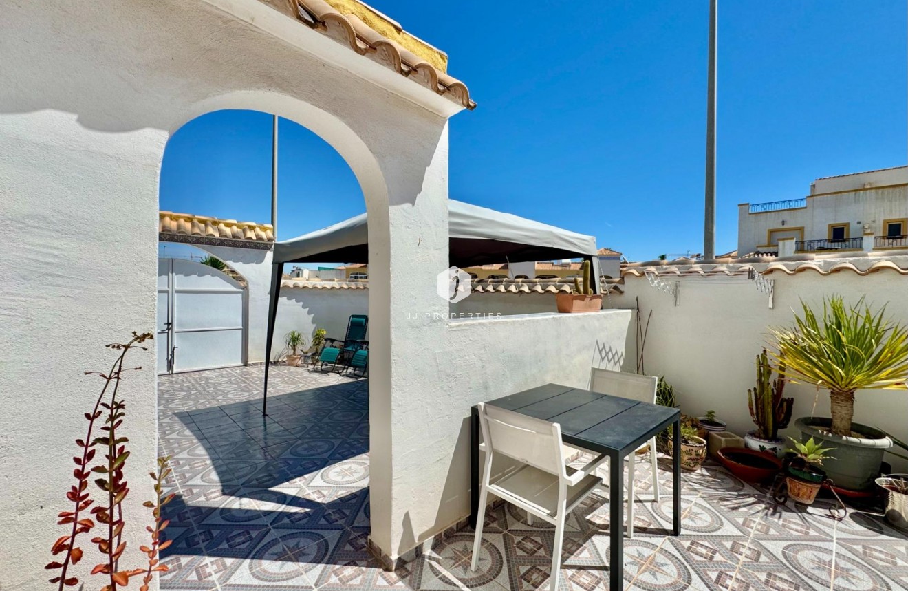 Tweedehands - Chalet -
Orihuela Costa - Los Altos