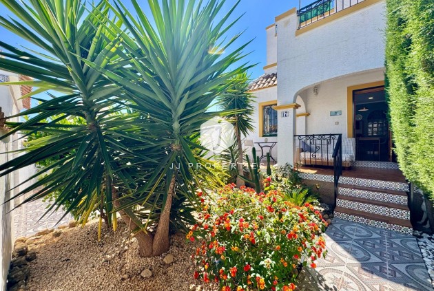 Tweedehands - Chalet -
Orihuela Costa - Los Altos