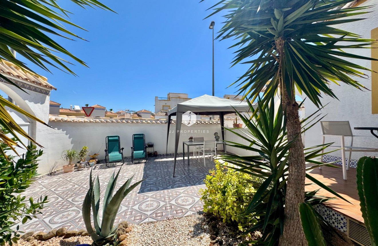 Tweedehands - Chalet -
Orihuela Costa - Los Altos