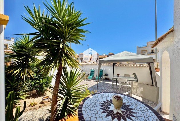 Tweedehands - Chalet -
Orihuela Costa - Los Altos