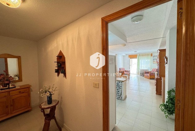 Z drugiej ręki - Mieszkanie w bloku -
Torrevieja - Centro