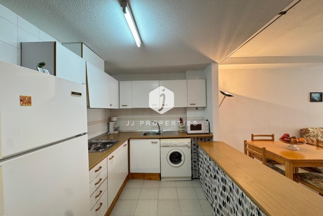 Z drugiej ręki - Mieszkanie w bloku -
Torrevieja - Centro