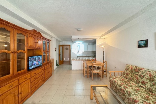 Z drugiej ręki - Mieszkanie w bloku -
Torrevieja - Centro