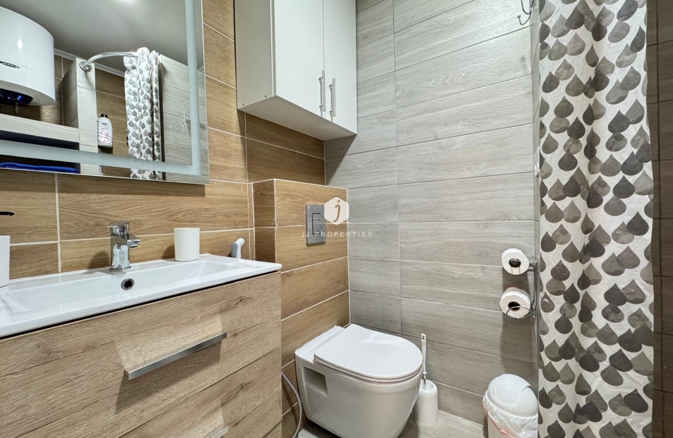 Aus zweiter Hand - Wohnung -
Torrevieja - Playa del Cura