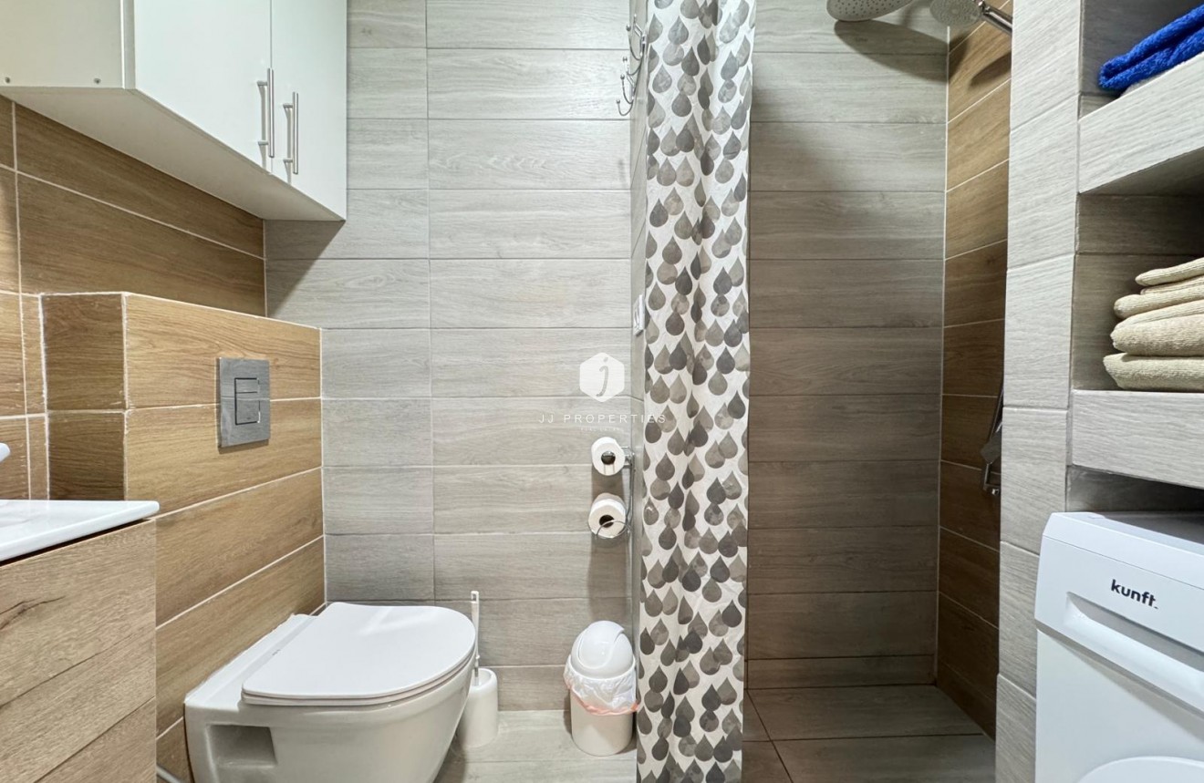 Aus zweiter Hand - Wohnung -
Torrevieja - Playa del Cura