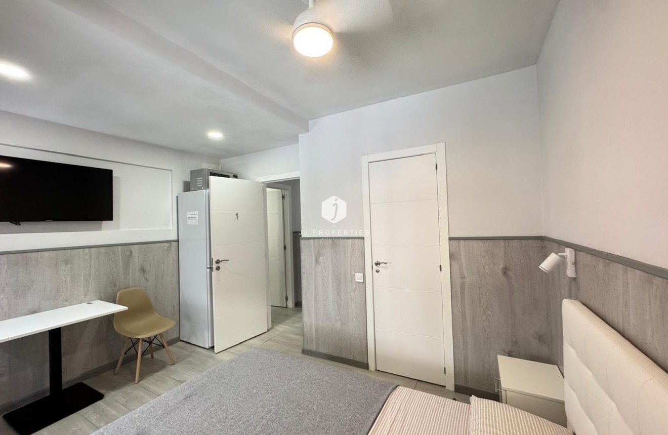 Aus zweiter Hand - Wohnung -
Torrevieja - Playa del Cura