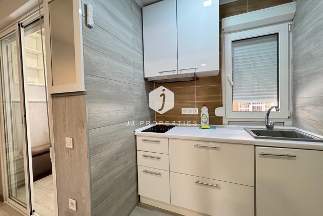 Aus zweiter Hand - Wohnung -
Torrevieja - Playa del Cura