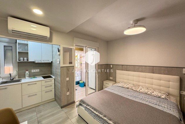 Aus zweiter Hand - Wohnung -
Torrevieja - Playa del Cura
