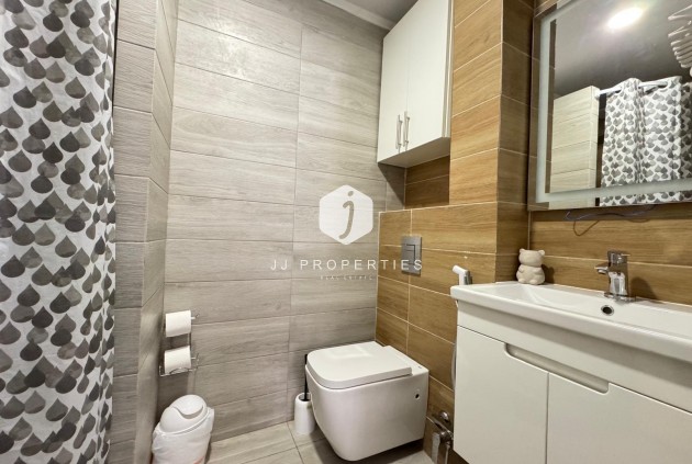 Aus zweiter Hand - Wohnung -
Torrevieja - Playa del Cura