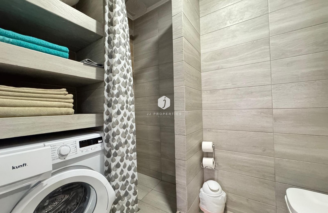 Aus zweiter Hand - Wohnung -
Torrevieja - Playa del Cura