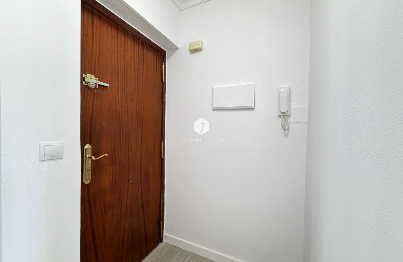 Aus zweiter Hand - Wohnung -
Torrevieja - Centro