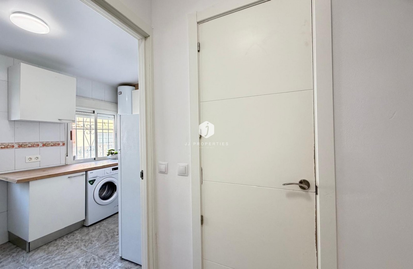Aus zweiter Hand - Wohnung -
Torrevieja - Centro