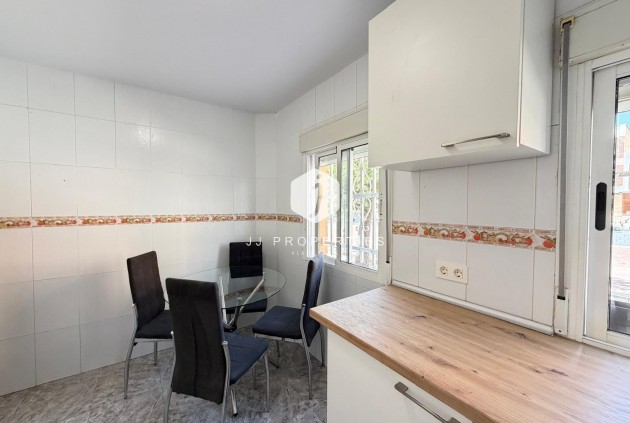Aus zweiter Hand - Wohnung -
Torrevieja - Centro