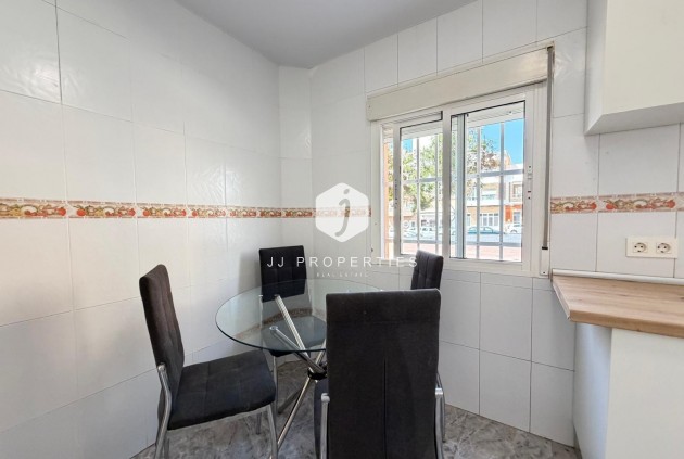 Aus zweiter Hand - Wohnung -
Torrevieja - Centro