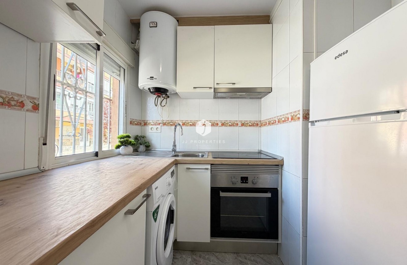 Aus zweiter Hand - Wohnung -
Torrevieja - Centro