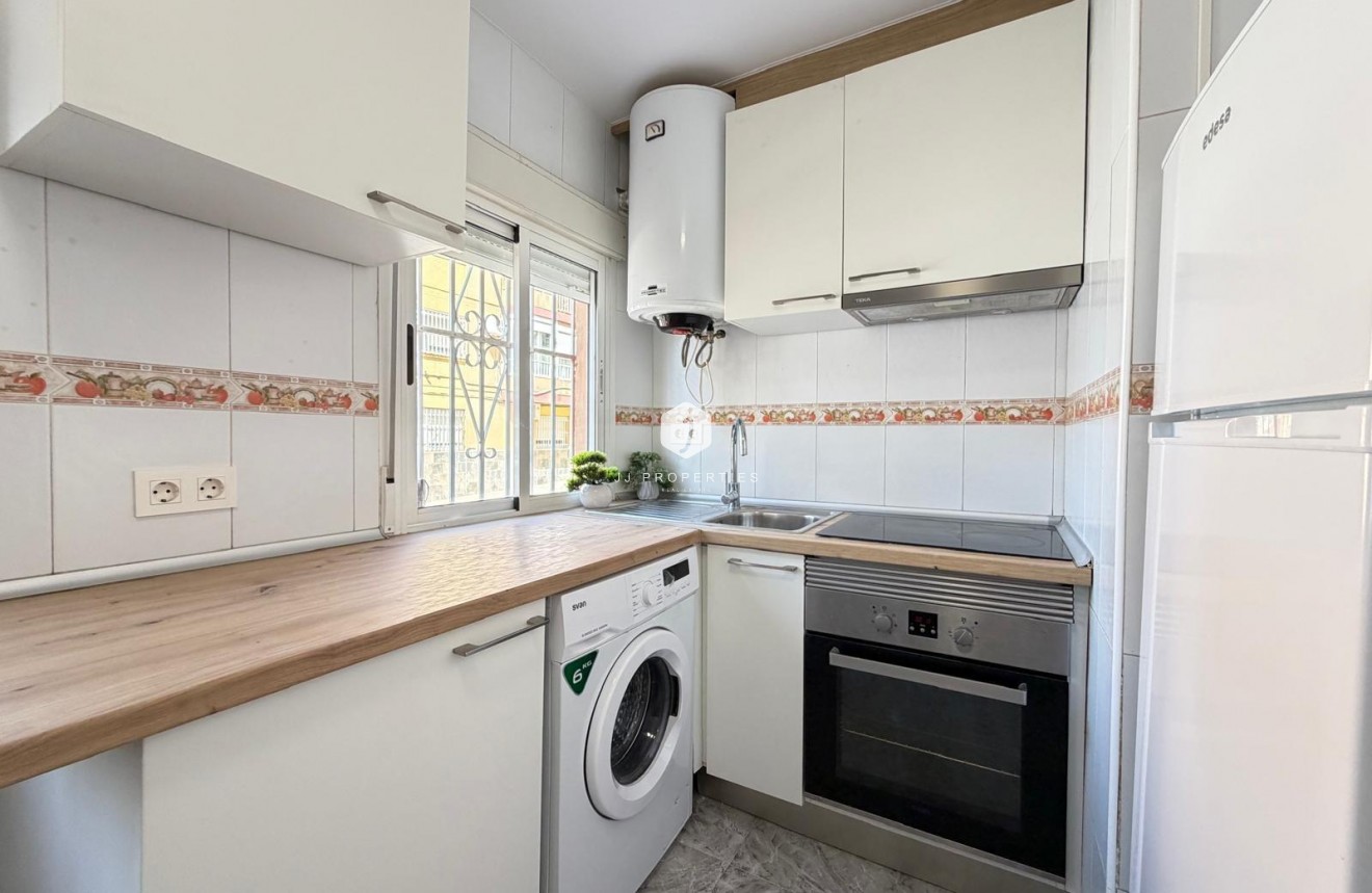Aus zweiter Hand - Wohnung -
Torrevieja - Centro