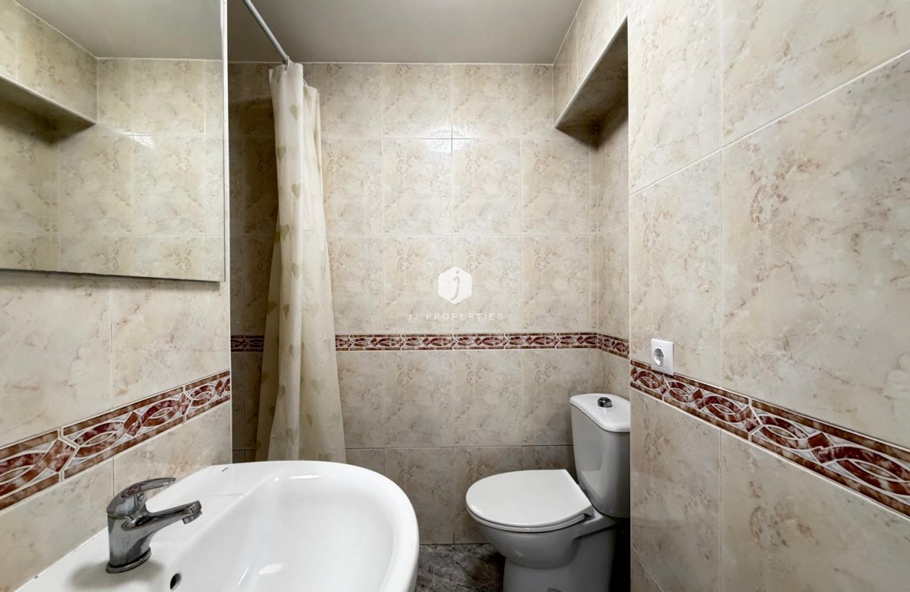 Aus zweiter Hand - Wohnung -
Torrevieja - Centro