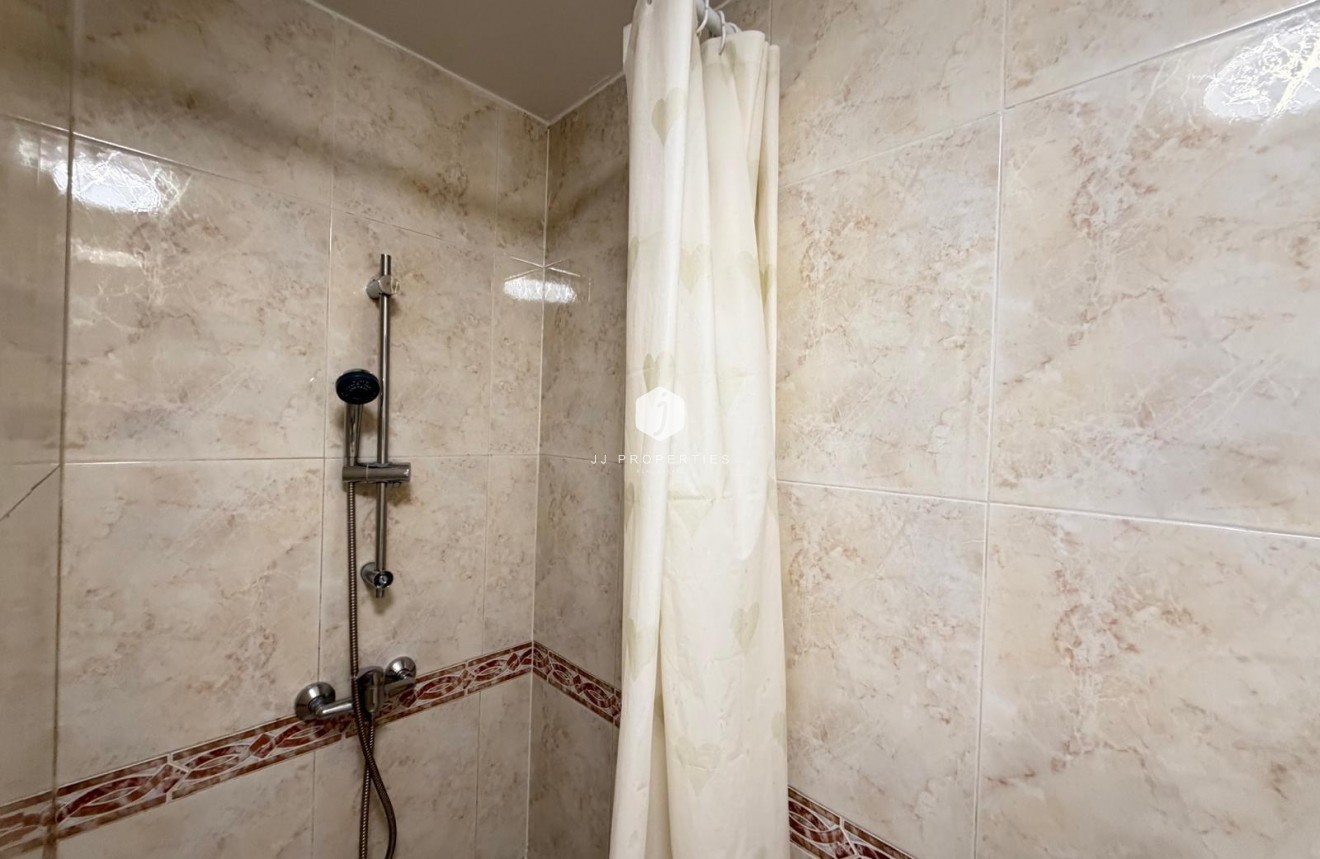 Aus zweiter Hand - Wohnung -
Torrevieja - Centro