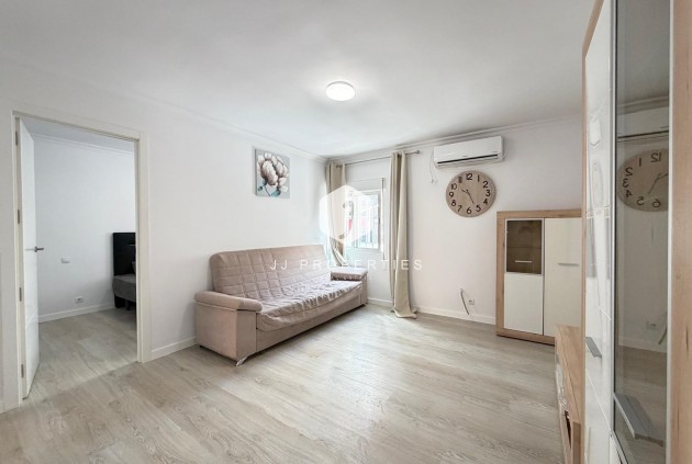 Aus zweiter Hand - Wohnung -
Torrevieja - Centro