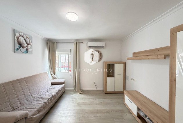 Aus zweiter Hand - Wohnung -
Torrevieja - Centro
