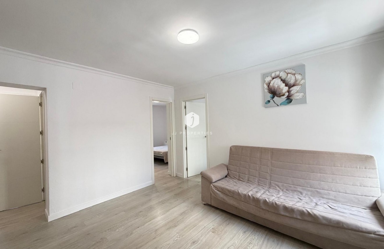 Aus zweiter Hand - Wohnung -
Torrevieja - Centro