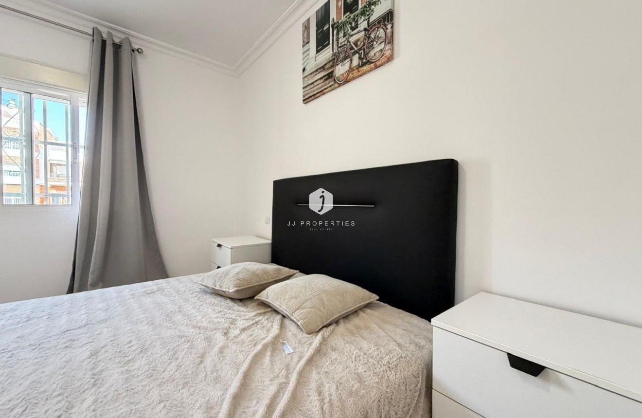 Aus zweiter Hand - Wohnung -
Torrevieja - Centro