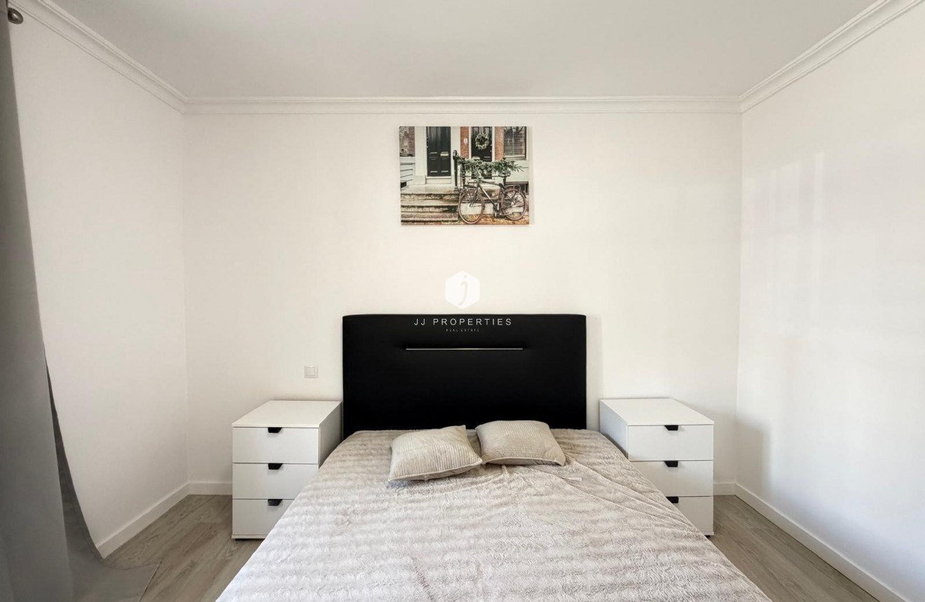 Aus zweiter Hand - Wohnung -
Torrevieja - Centro