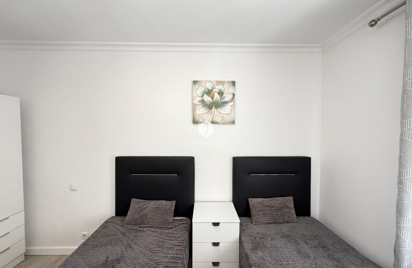 Aus zweiter Hand - Wohnung -
Torrevieja - Centro