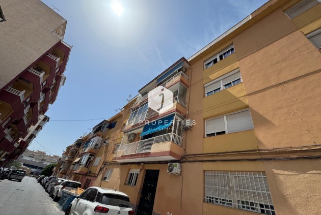 Aus zweiter Hand - Wohnung -
Torrevieja - Centro