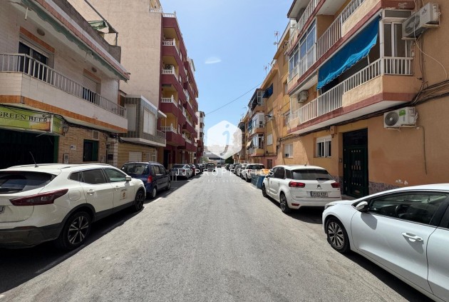 Aus zweiter Hand - Wohnung -
Torrevieja - Centro