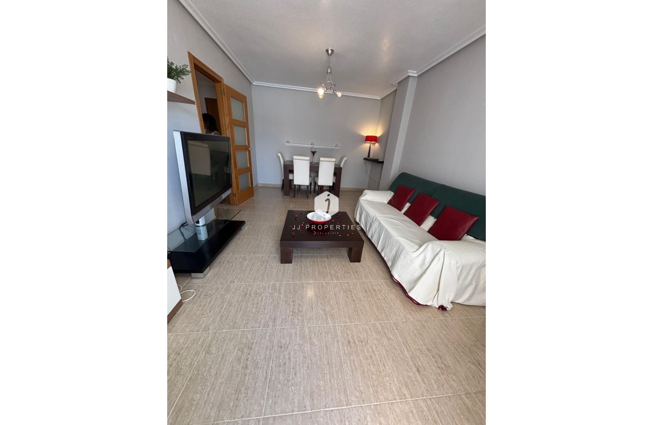 Segunda mano - Apartamento / piso -
Torrevieja - Centro