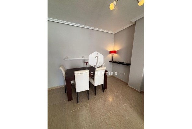Segunda mano - Apartamento / piso -
Torrevieja - Centro