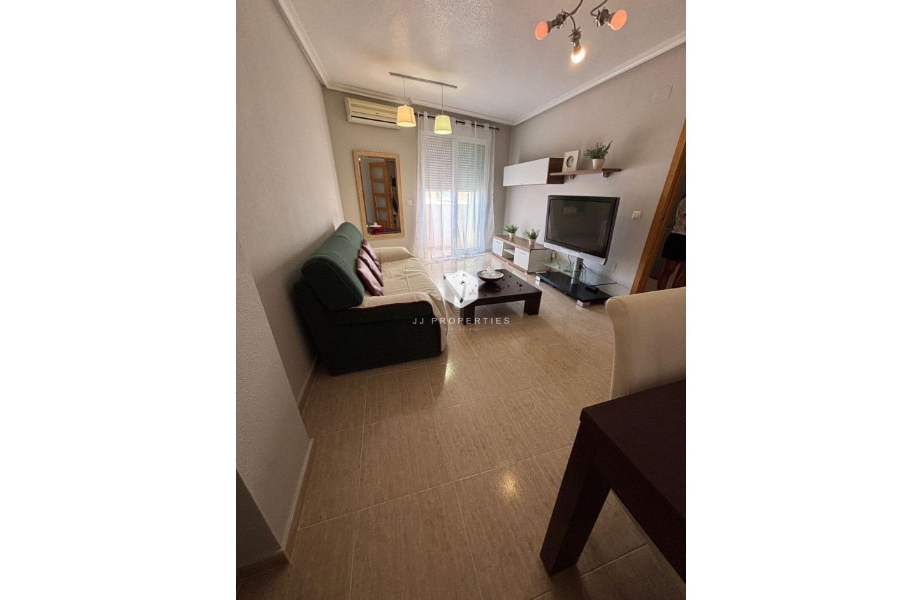 Segunda mano - Apartamento / piso -
Torrevieja - Centro