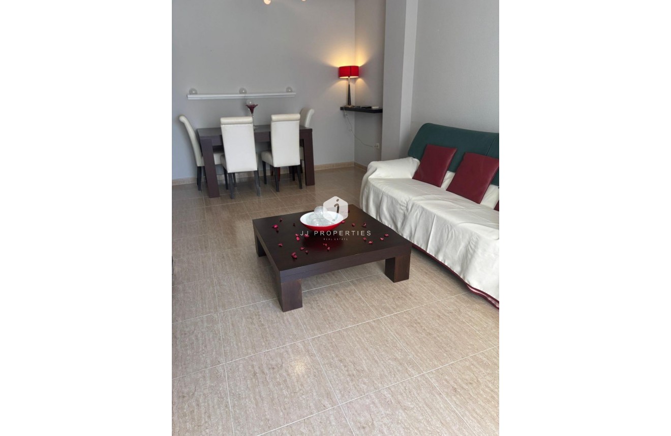 Segunda mano - Apartamento / piso -
Torrevieja - Centro