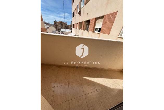 Segunda mano - Apartamento / piso -
Torrevieja - Centro