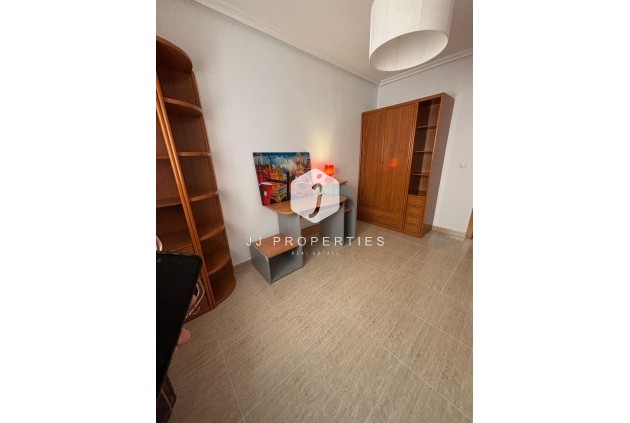 Segunda mano - Apartamento / piso -
Torrevieja - Centro