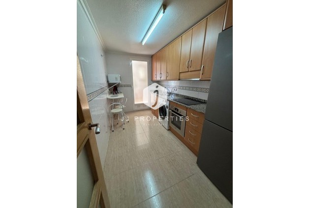 Segunda mano - Apartamento / piso -
Torrevieja - Centro