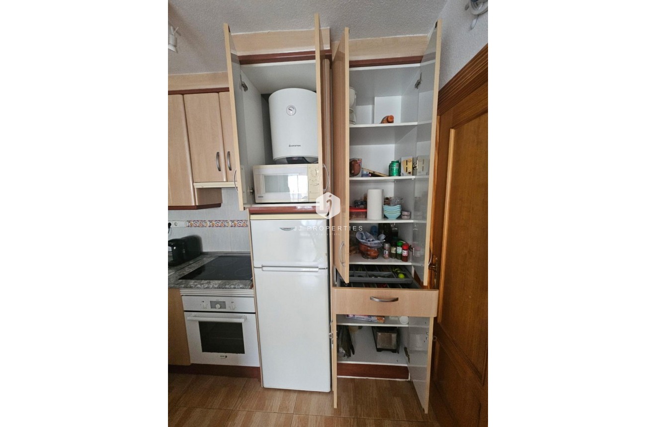 Resale - Bungalow -
Torrevieja - Lago Jardin
