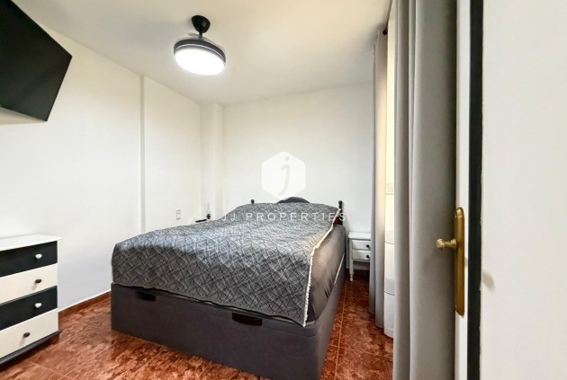 Aus zweiter Hand - Wohnung -
Torrevieja - Estacion de autobuses