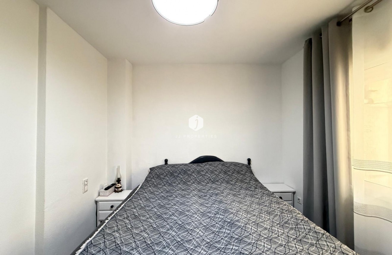 Aus zweiter Hand - Wohnung -
Torrevieja - Estacion de autobuses