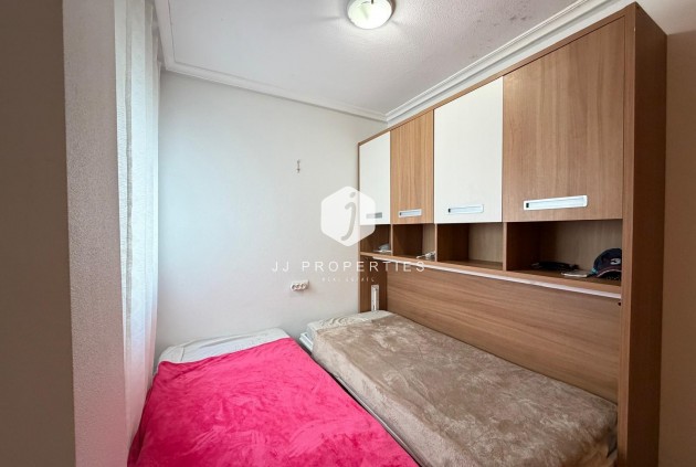 Aus zweiter Hand - Wohnung -
Torrevieja - Playa del Cura
