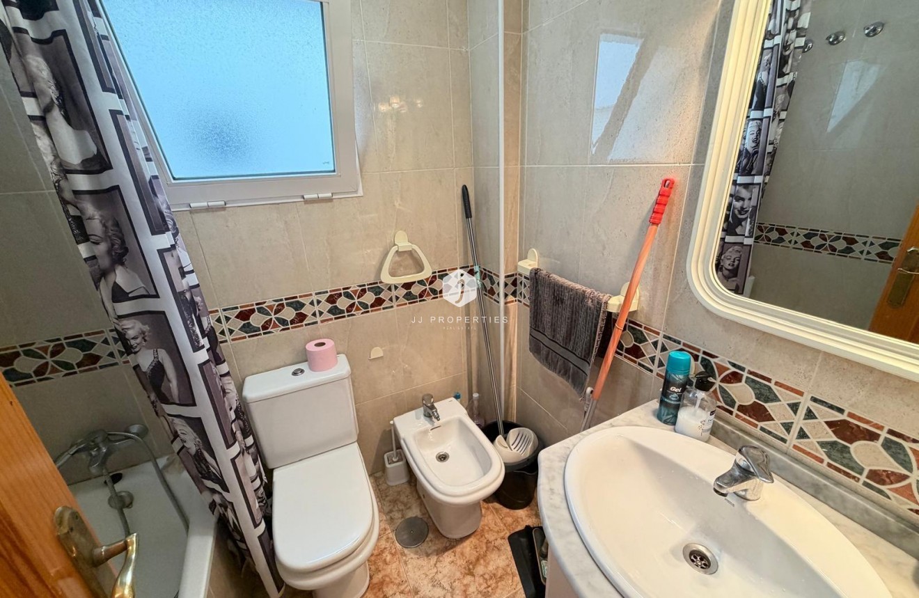 Aus zweiter Hand - Wohnung -
Torrevieja - Playa del Cura