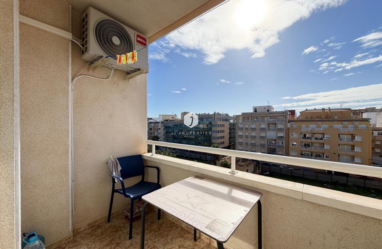 Aus zweiter Hand - Wohnung -
Torrevieja - Playa del Cura