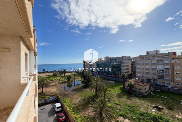 Aus zweiter Hand - Wohnung -
Torrevieja - Playa del Cura