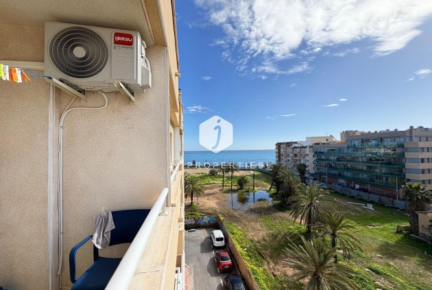 Aus zweiter Hand - Wohnung -
Torrevieja - Playa del Cura