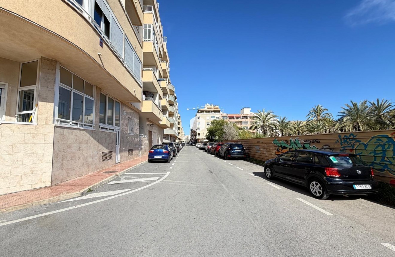 Aus zweiter Hand - Wohnung -
Torrevieja - Playa del Cura