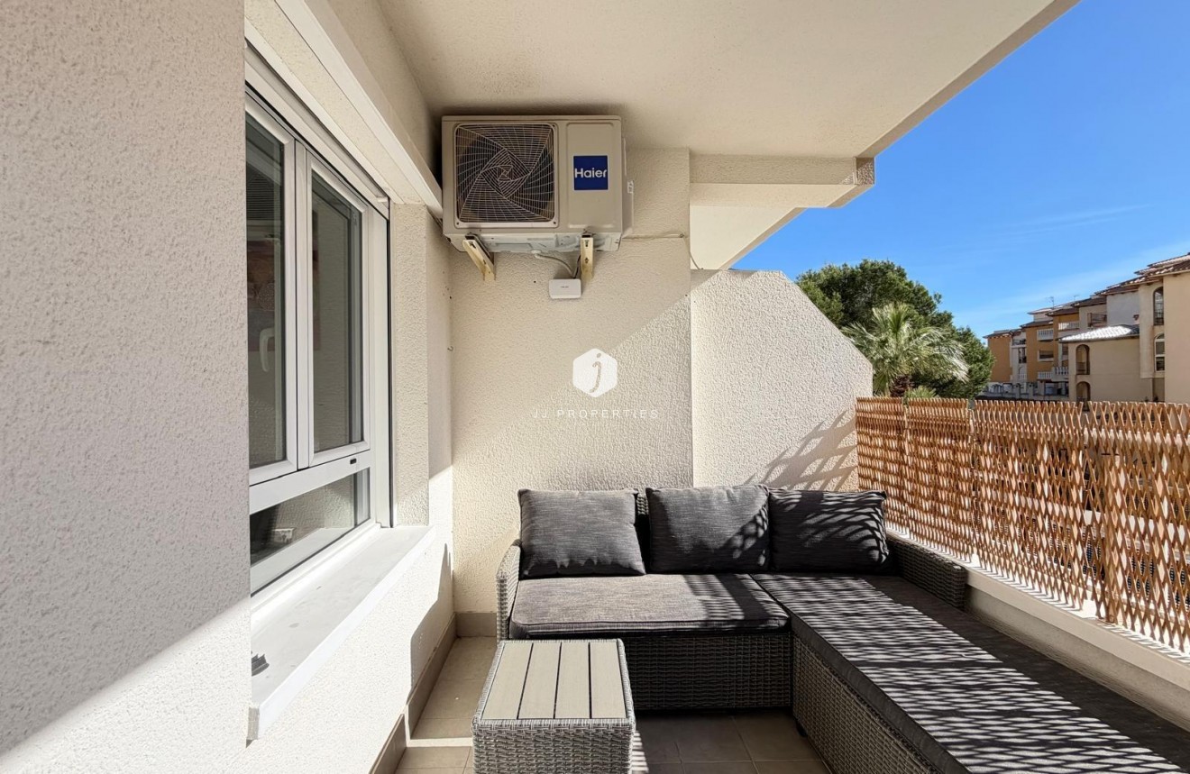 Aus zweiter Hand - Wohnung -
Orihuela Costa - Altos De Campoamor