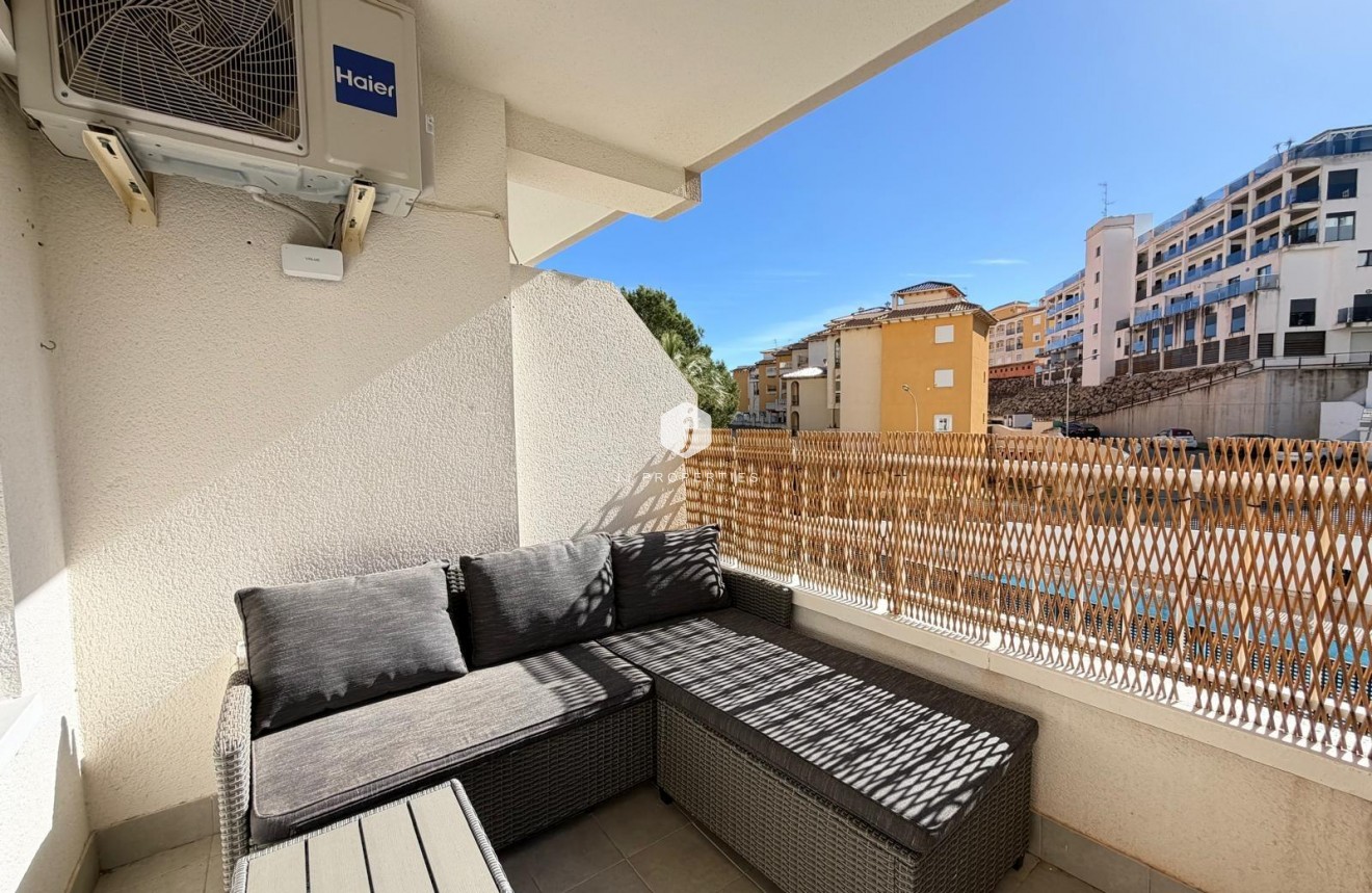 Aus zweiter Hand - Wohnung -
Orihuela Costa - Altos De Campoamor